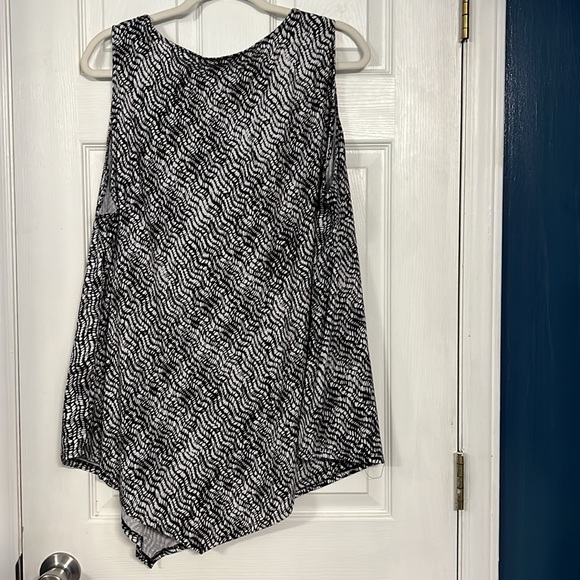 Lot of 2‼️ Apt 9 Sleeveless Tops/Coverups-Size 3X - Picture 9 of 9